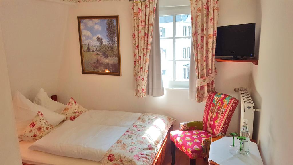 Altes Zollhaus Bed & Breakfast Beilstein  Exterior photo